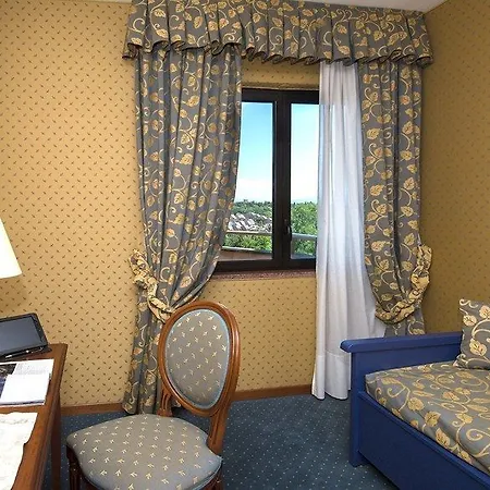 Blanc Et Trois Aparthotel Rome