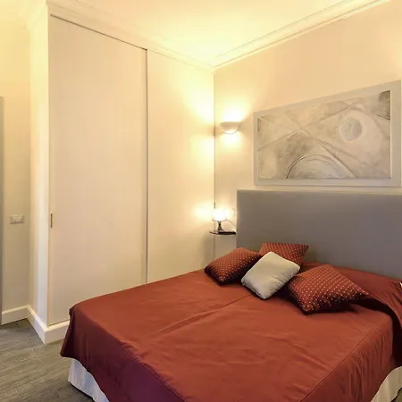 Aparthotel Blanc Et Trois 4*